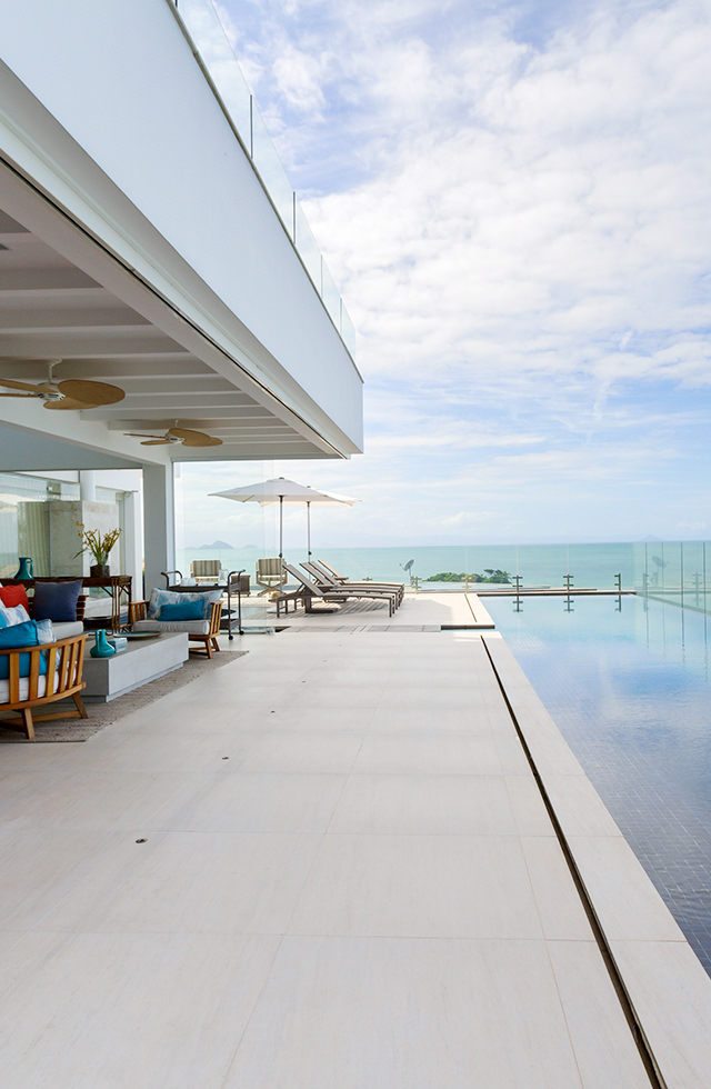 <p style="text-align: center;">Réveillon 2026 na praia: da vista para o mar ao luxo da arquitetura, estas casas prometem um Ano-Novo repleto de boas surpresas, conforto e tranquilidade</p>
